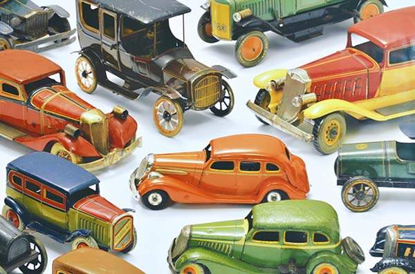 Expert Tips to Maintain and Store Your Collectibles