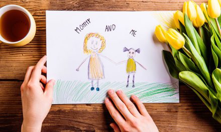 7 Throwback Ways to Make Mother’s Day Unforgettable
