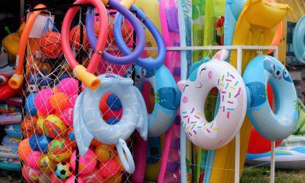 Tips for Beach Gear & Pool Toy Storage