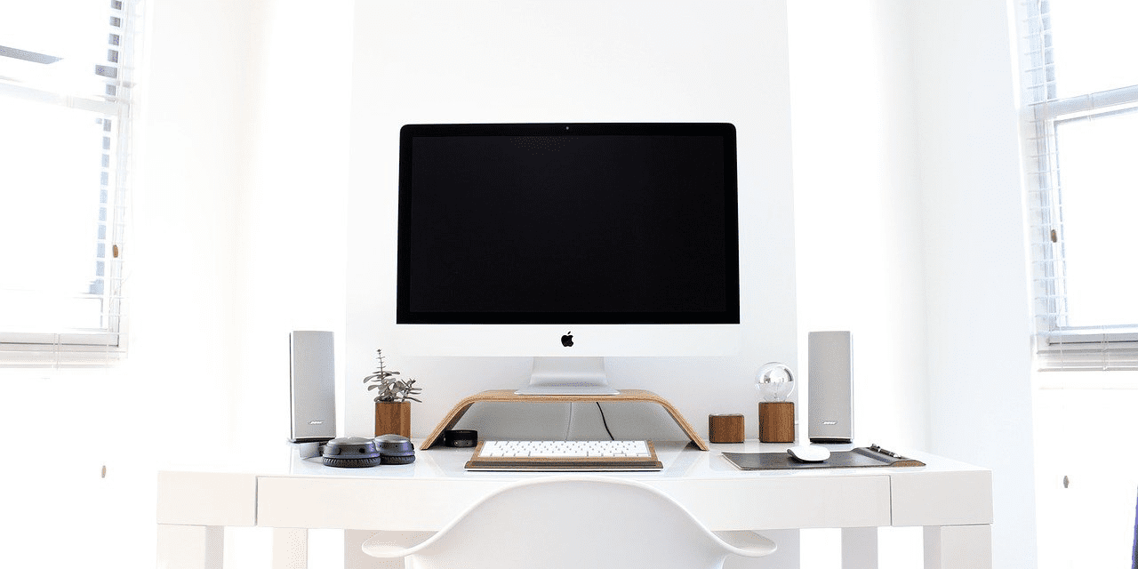 How to Organize Your Desk at Home
