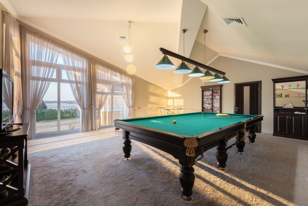 5 Steps on How to Move a Pool Table Price Self Storage