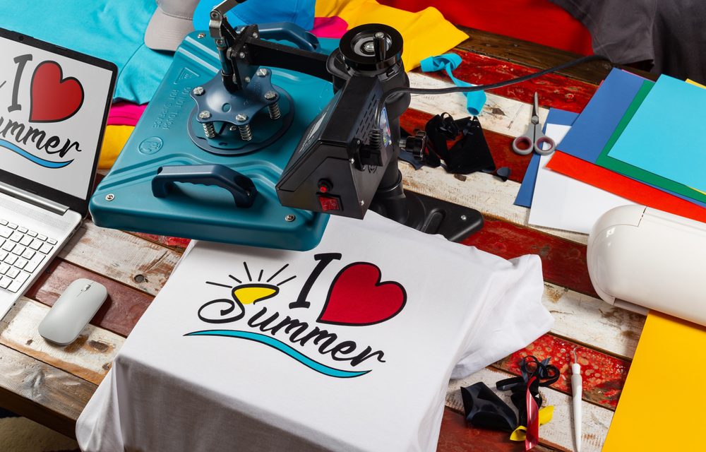 T shirt on sale business storage
