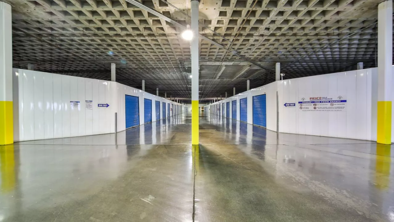 Price Self Storage West Los Angeles La Brea easy access hallway