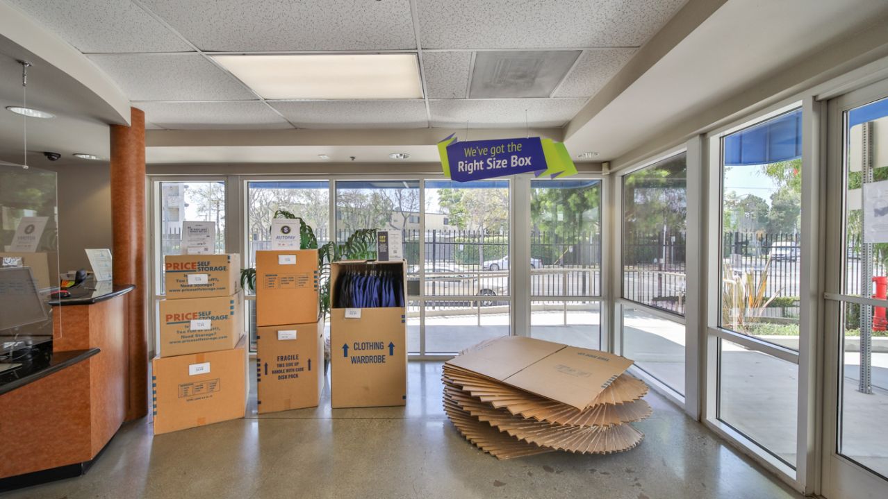 Price Self Storage National Blvd moving and packing supplies