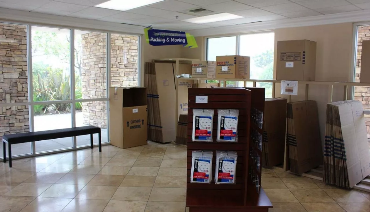 Rental office promotional signs for tips and Free Truck & Driver
